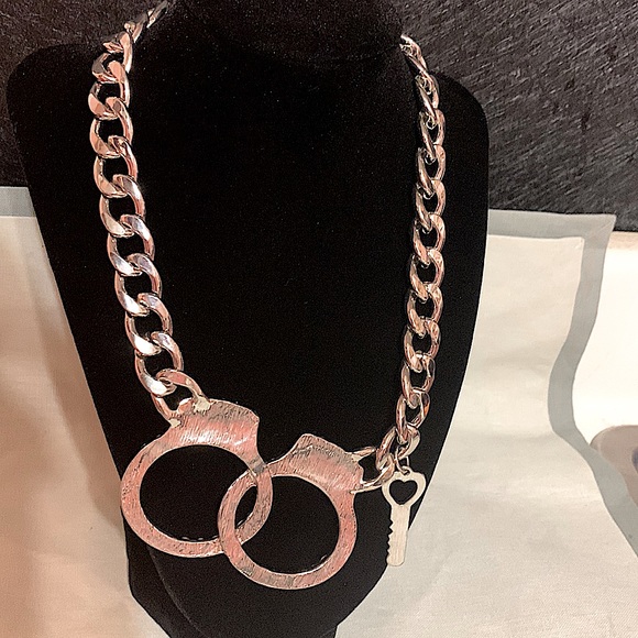 Silver Chunky Chain Handcuff & Key Necklace with Rhinestones - Picture 1 of 3